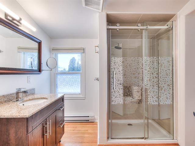 Maison à paliers multiples à louer, Beaconsfield