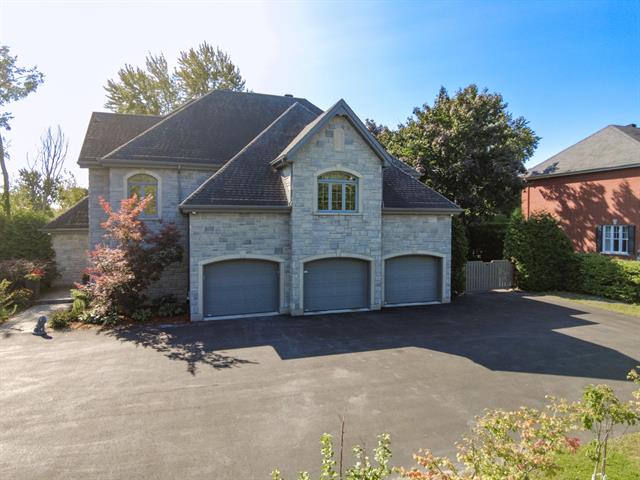 Maison à étages à vendre, Laval (Laval-sur-le-Lac)