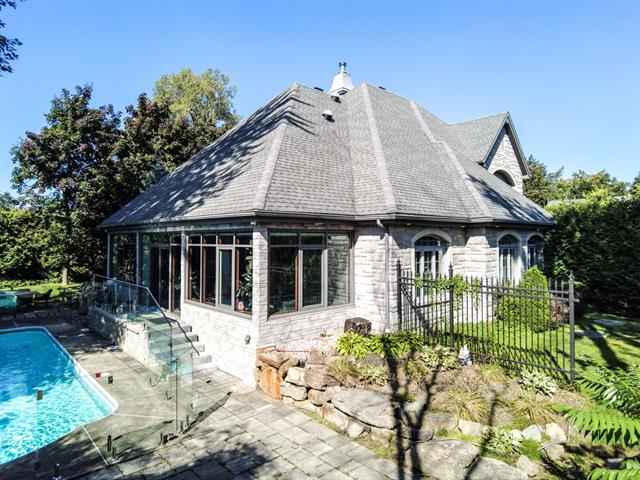 Maison à étages à vendre, Laval (Laval-sur-le-Lac)