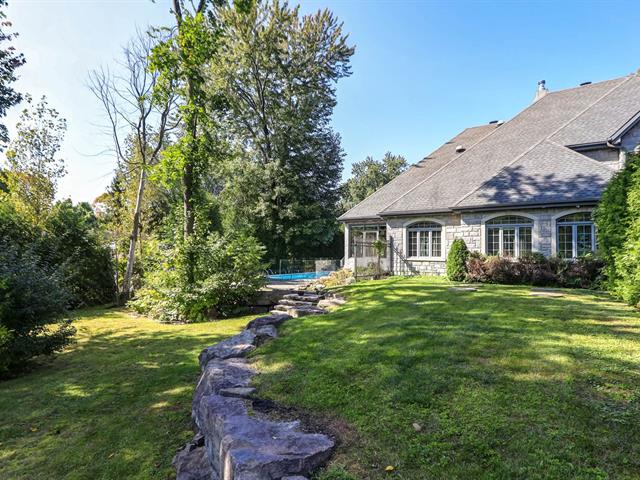 Maison à étages à vendre, Laval (Laval-sur-le-Lac)