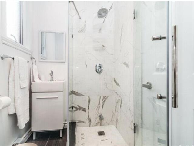 Salle de bains attenante à la CCP