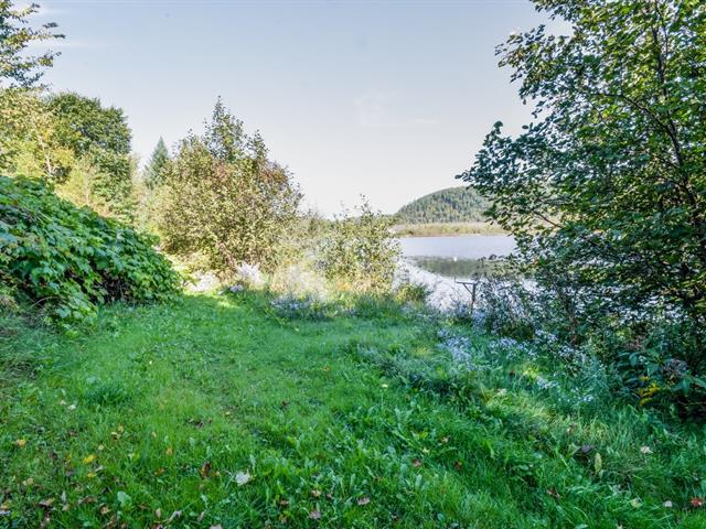 Vue sur l'eau