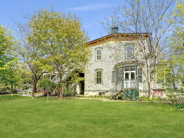 Back facade