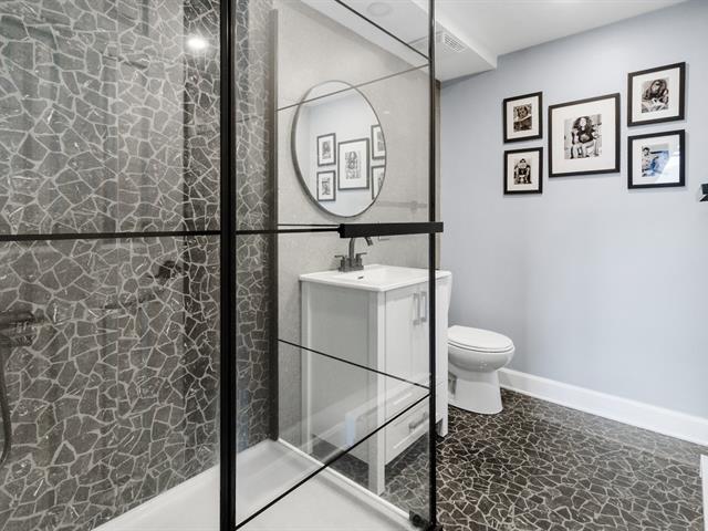 Salle de bains attenante à la CCP