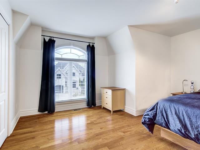 Two or more storey sold, Candiac
