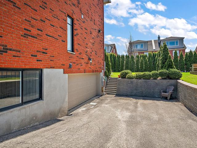 Maison à étages à vendre, Montréal (Saint-Laurent)