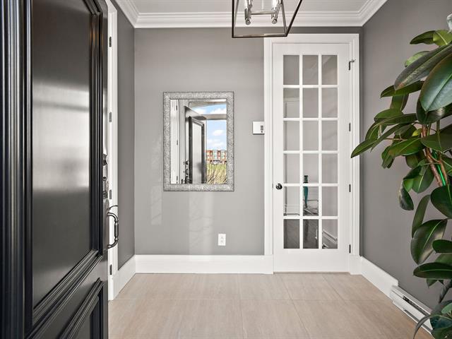 Maison à étages à vendre, Montréal (Saint-Laurent)