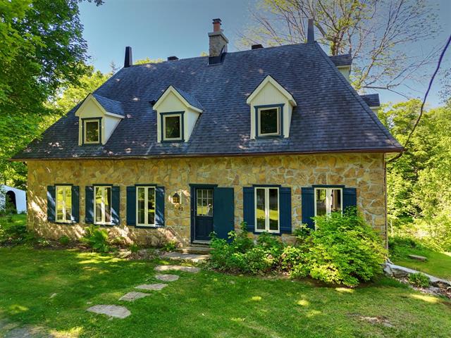 maison à vendre Sainte-Anne-des-Lacs