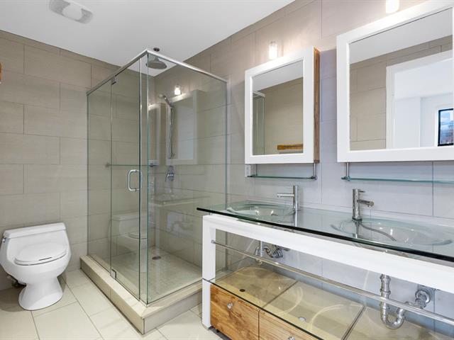 Salle de bains attenante à la CCP