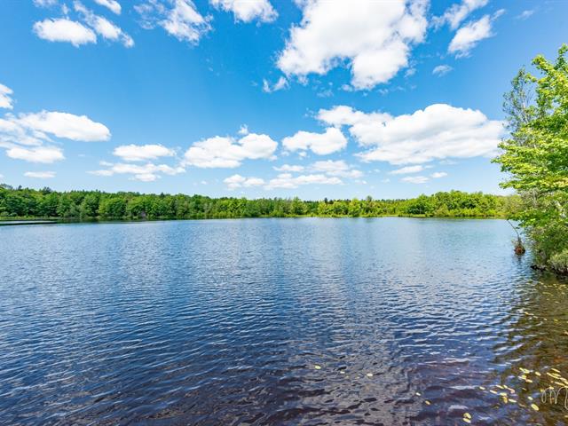 Accès au plan d'eau