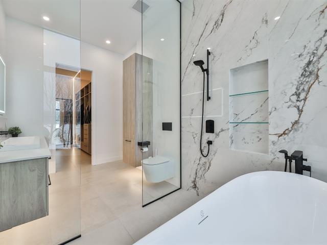 Salle de bains attenante à la CCP