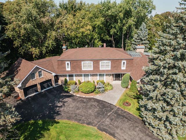 Maison à étages à vendre, Laval (Laval-sur-le-Lac)