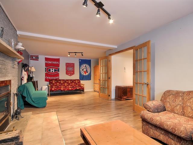 Maison à paliers multiples vendu, Mascouche