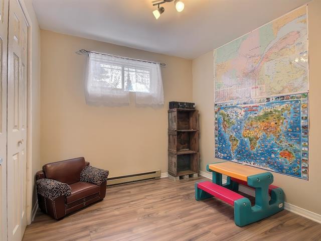 Maison à paliers multiples vendu, Mascouche