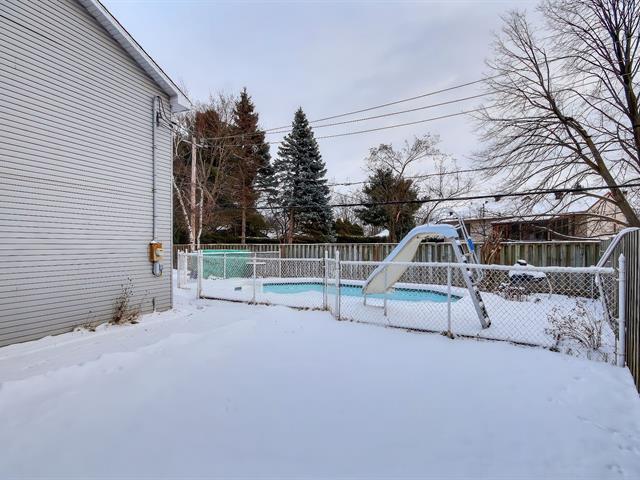 Maison à paliers multiples vendu, Mascouche