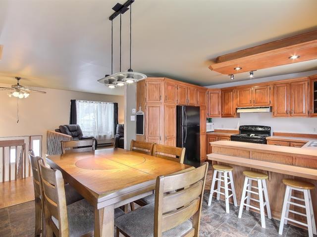 Maison à paliers multiples vendu, Mascouche