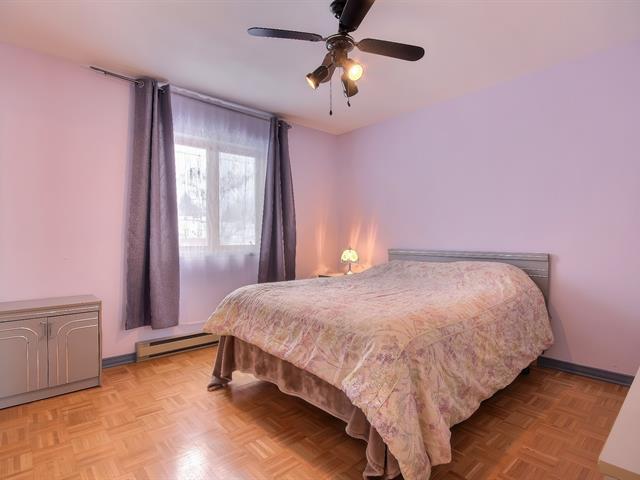 Maison à paliers multiples vendu, Mascouche