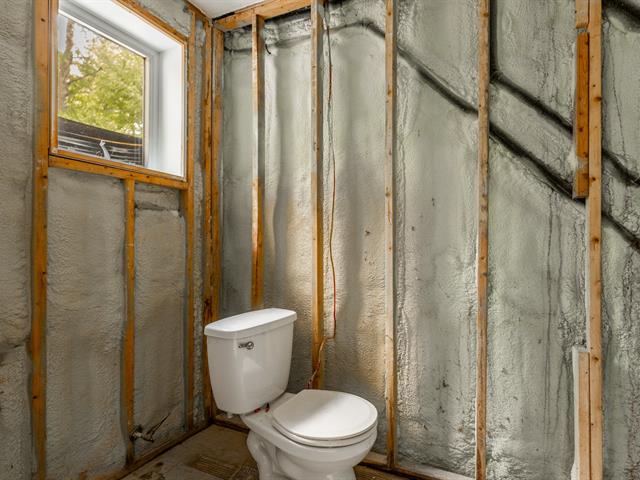 Maison à étages vendu, Saint-Colomban