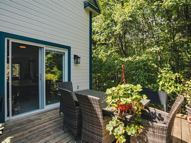 Maison à étages vendu, Saint-Colomban