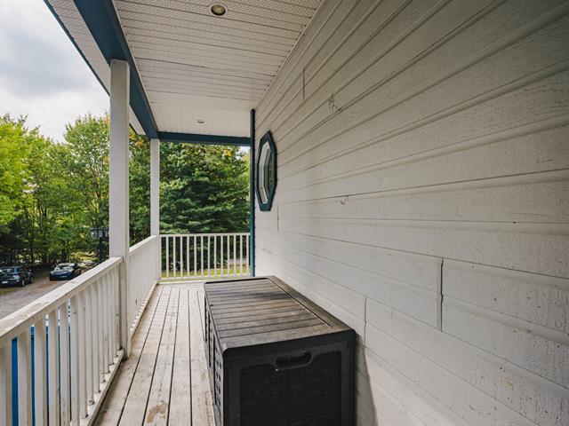 Maison à étages vendu, Saint-Colomban