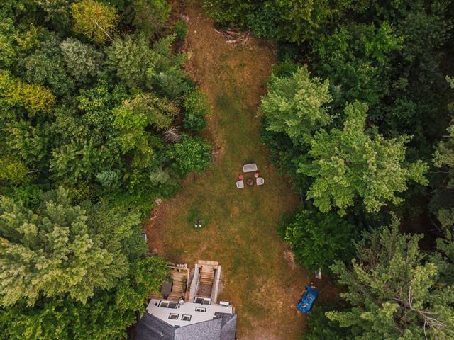 Maison à étages vendu, Saint-Colomban