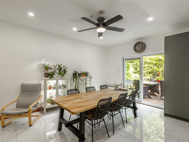 Maison à étages vendu, Saint-Colomban