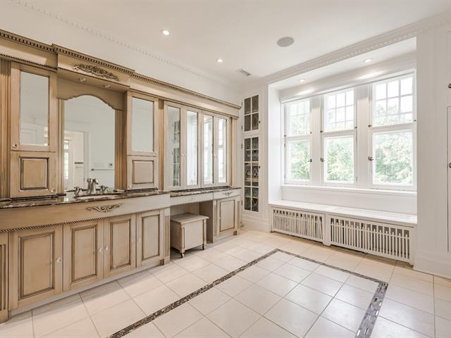 Salle de bains attenante à la CCP