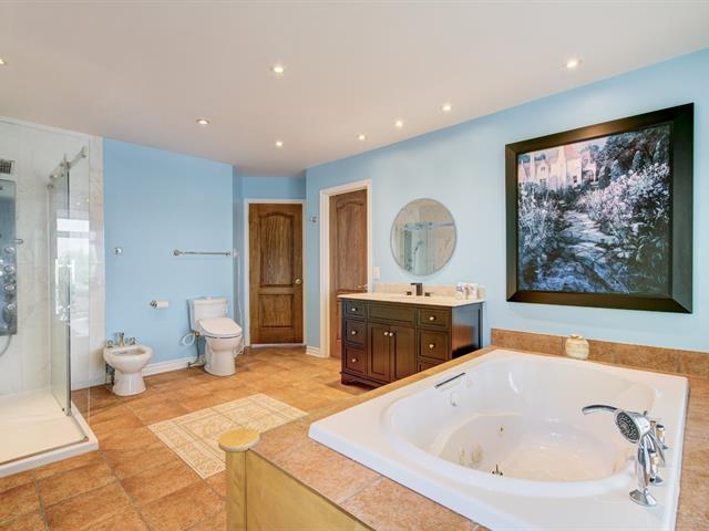 Salle de bains attenante à la CCP