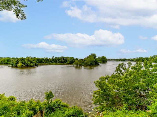 Vue sur l'eau