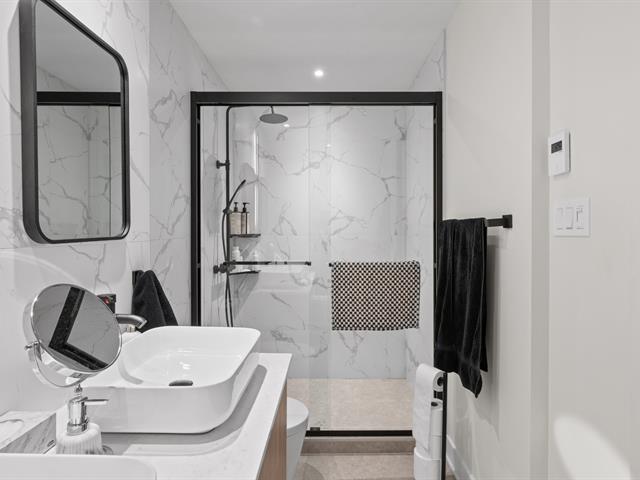 Ensuite bathroom