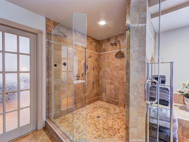 Salle de bains attenante à la CCP