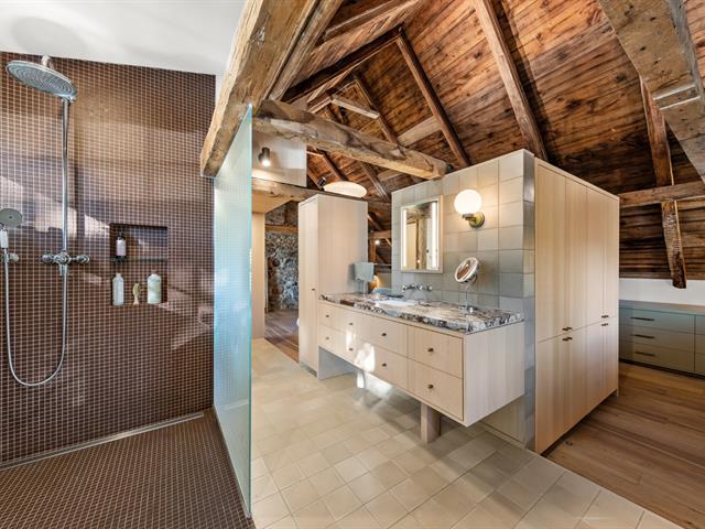 Salle de bains attenante à la CCP