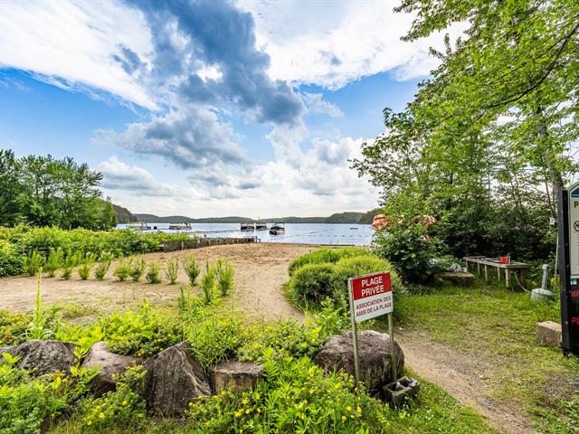 Accès au plan d'eau