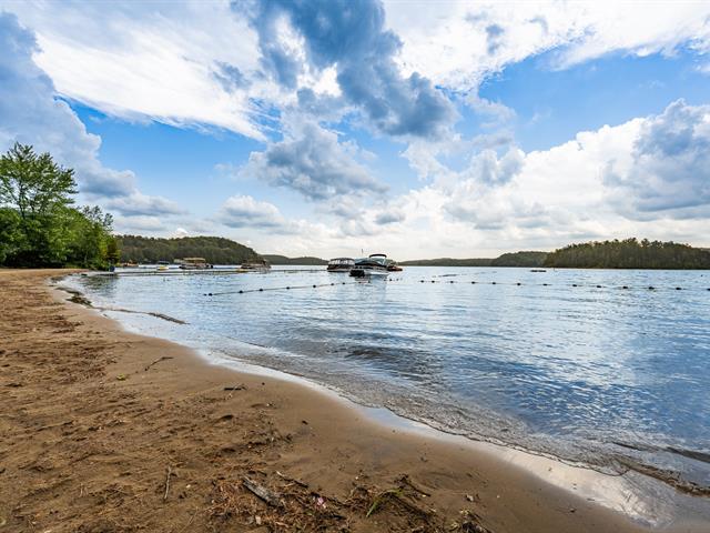 Accès au plan d'eau