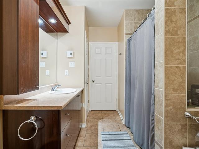 Salle de bains attenante à la CCP