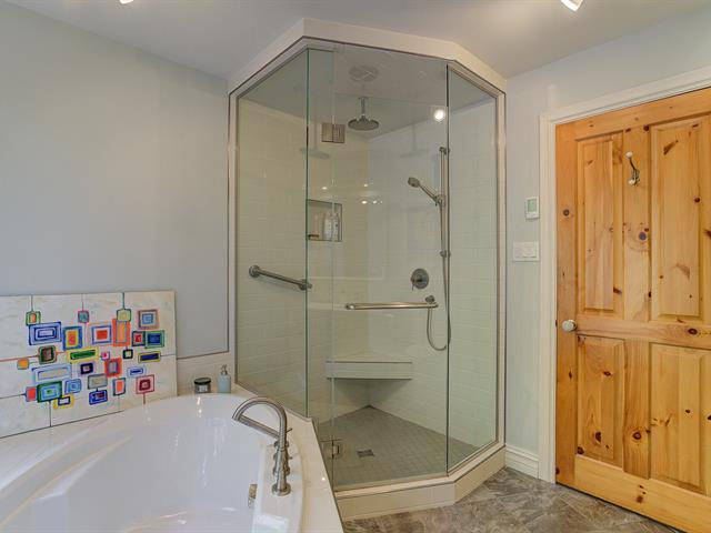 Salle de bains attenante à la CCP