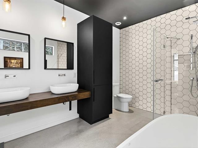 Salle de bains attenante à la CCP