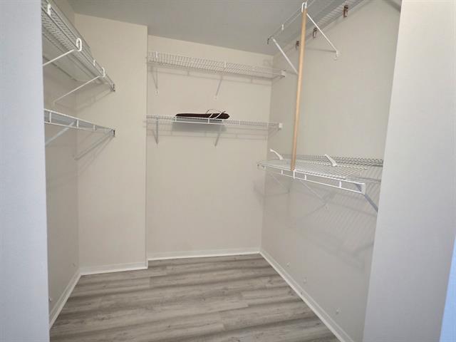 Walk-in closet