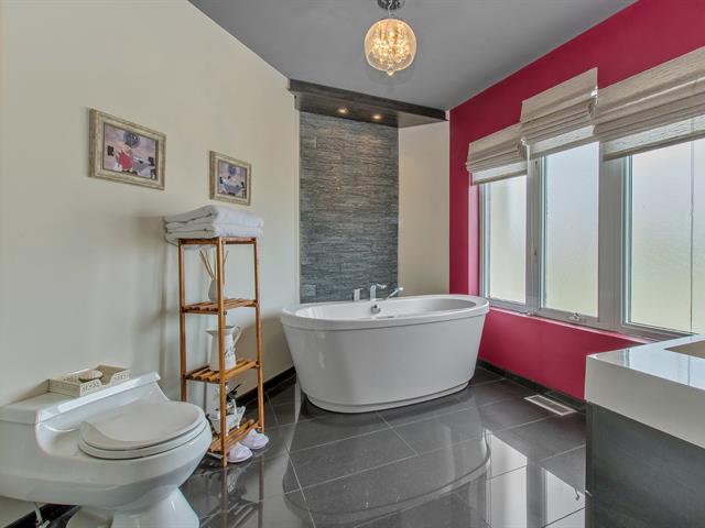 Salle de bains attenante à la CCP