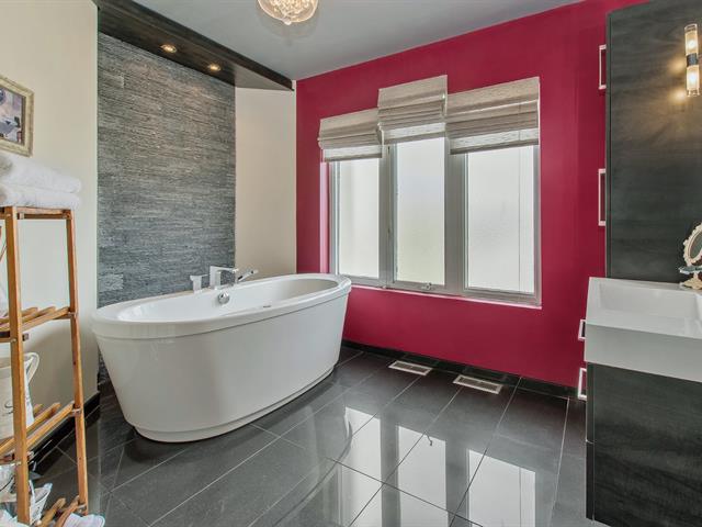 Salle de bains attenante à la CCP