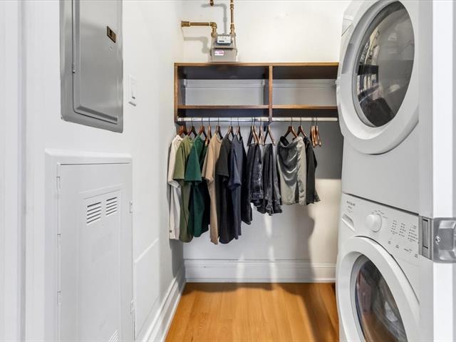 Walk-in closet