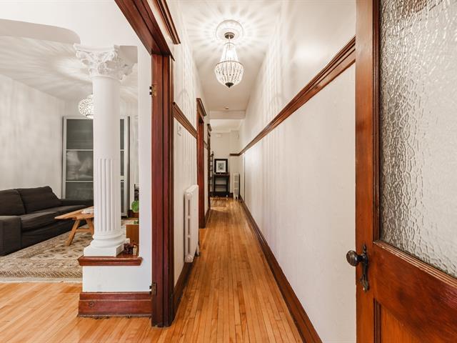 PASAGEWAY