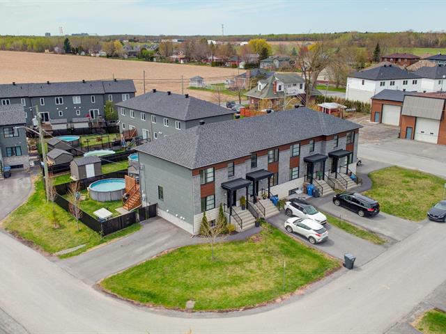 Maison à étages à vendre, Saint-Philippe