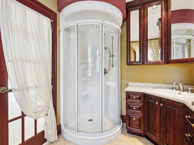 Salle de bains attenante à la CCP