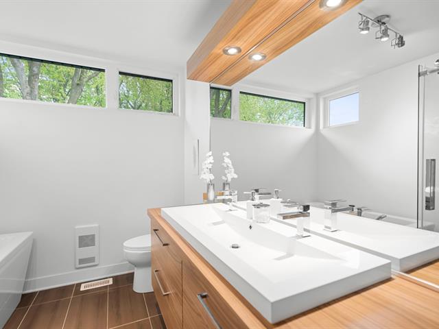 Salle de bains attenante à la CCP