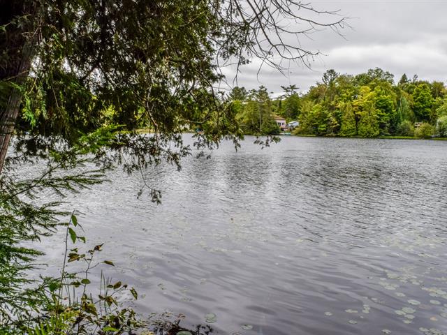 Vue sur l'eau