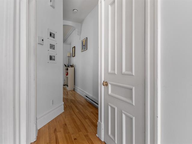 PASAGEWAY