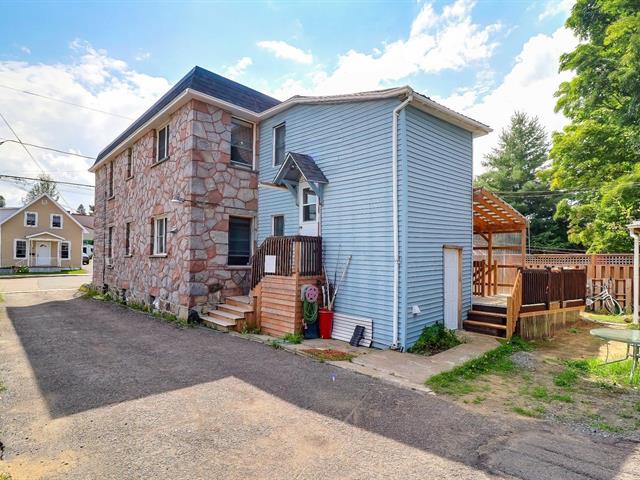 Triplex vendu, Sainte-Agathe-des-Monts