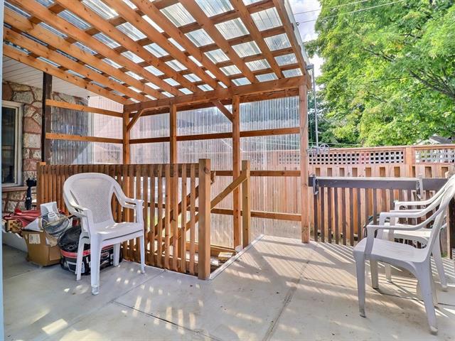 Triplex vendu, Sainte-Agathe-des-Monts
