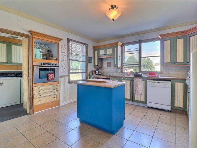 Triplex vendu, Sainte-Agathe-des-Monts